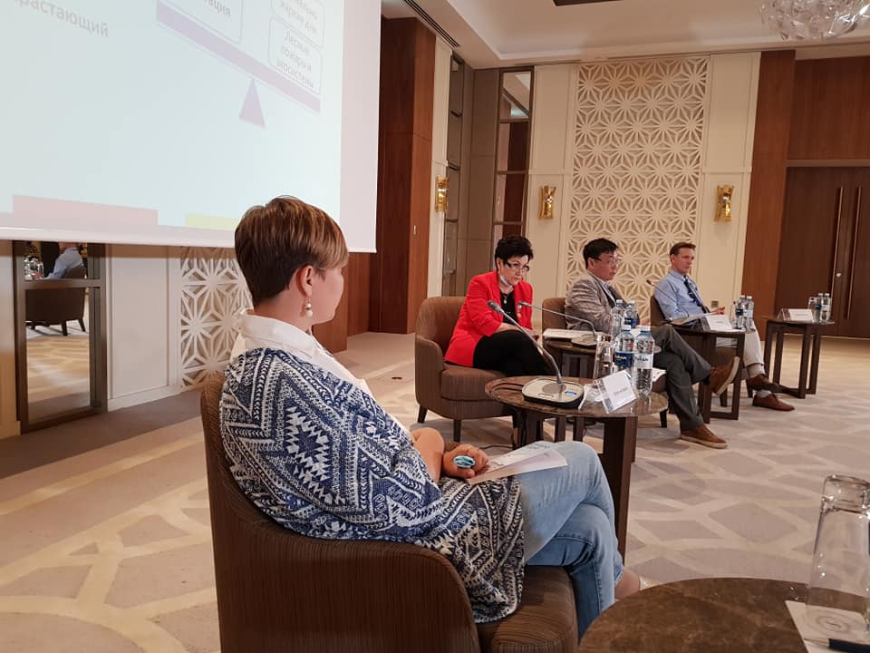 Презентация книги “Завтра было поздно: Экологические риски Казахстана”